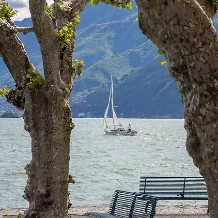Apartment Lakeside Vercana: Two-bedroom With Pool And Balcony *